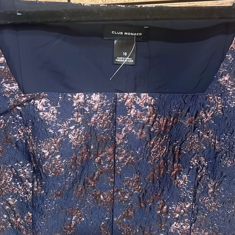 NWOT Brocade Puff Sleeve Blouse - Picture 5 of 6